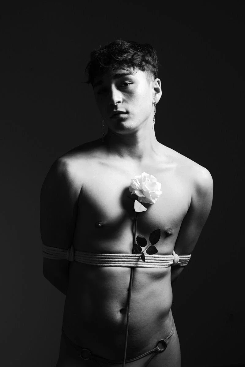 Fotografía de bellas artes titulada "SUB ROSA" por Arjan Spannenburg